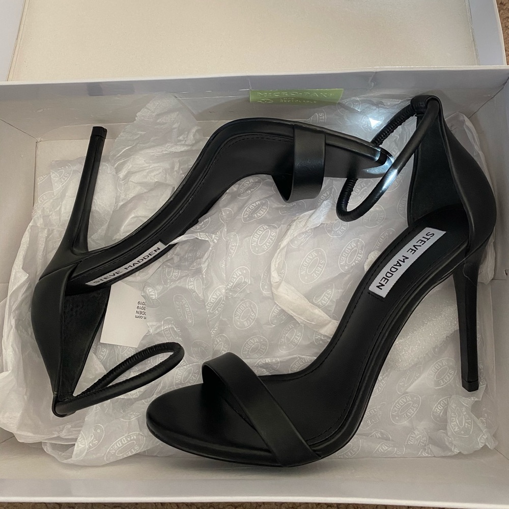 Steve Madden strap heels